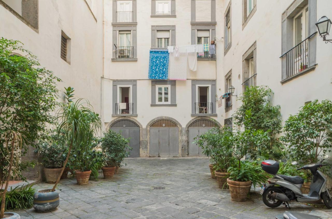 Corte Capomazza Appartamenti Nápoles Exterior foto